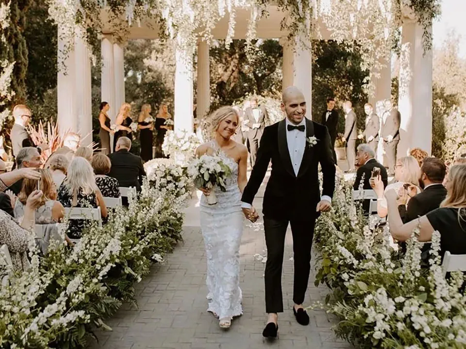 A Calm Structure for Wedding Planning